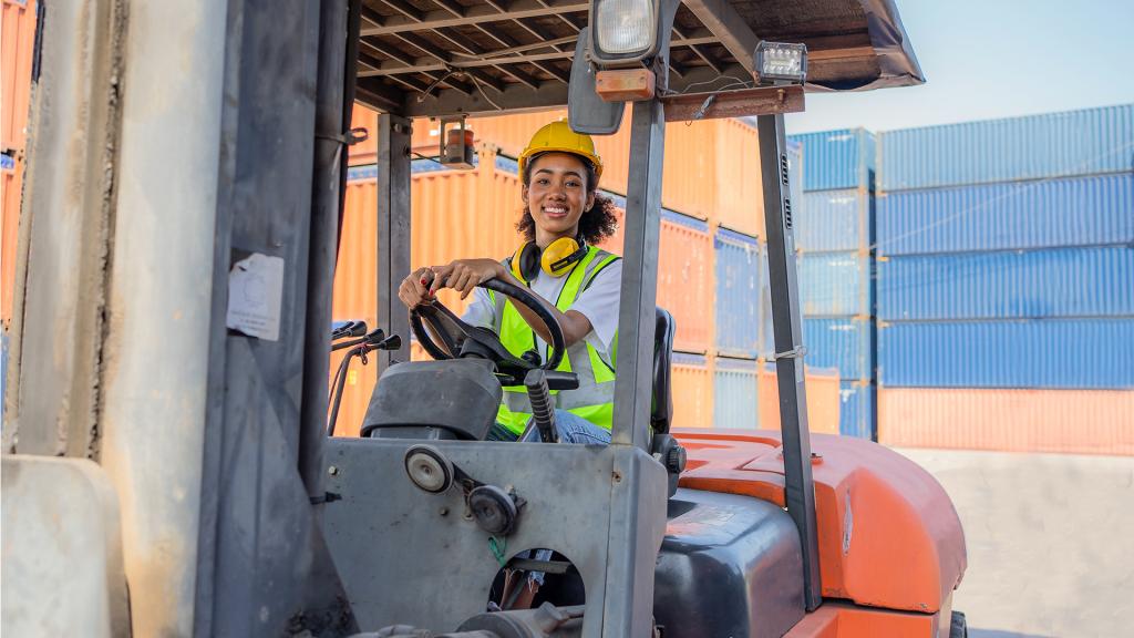 woman-on-truck