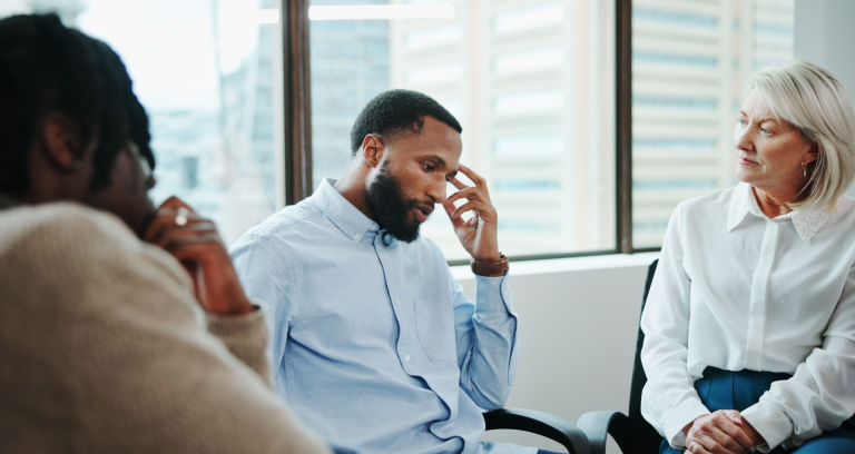arbeidsconflict man gesprek