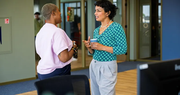 collega's in gesprek